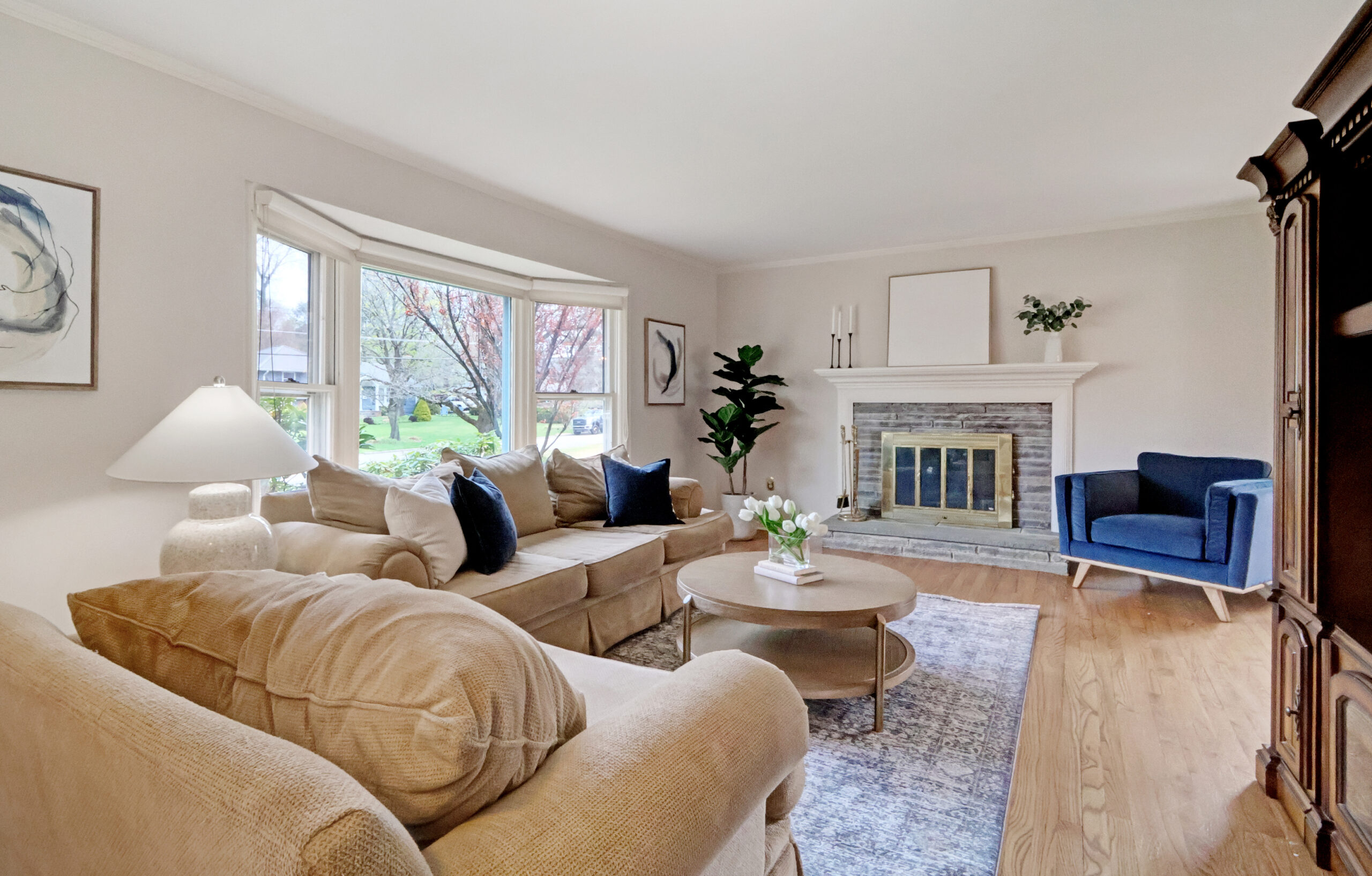 A well stage living room in Florham Park NJ