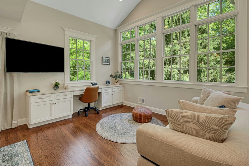 A well-staged home in Summit, NJ