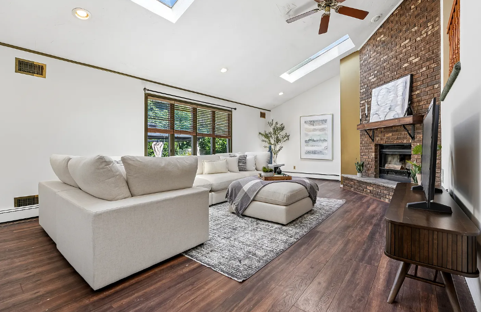 A well-staged home in Bloomfield, NJ